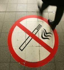 Od dziś całkowity zakaz palenia w miejscach publicznych.